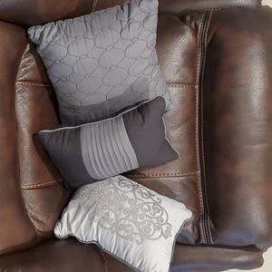 Throw pillows